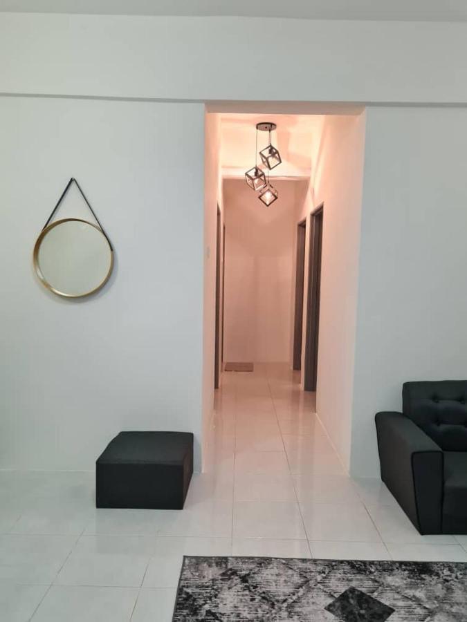 Alfaruqi Homestay Seaview 8 Kuantan Exterior photo